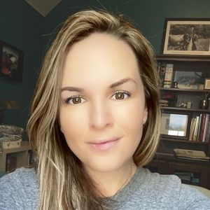 Meet your Posher, Elena